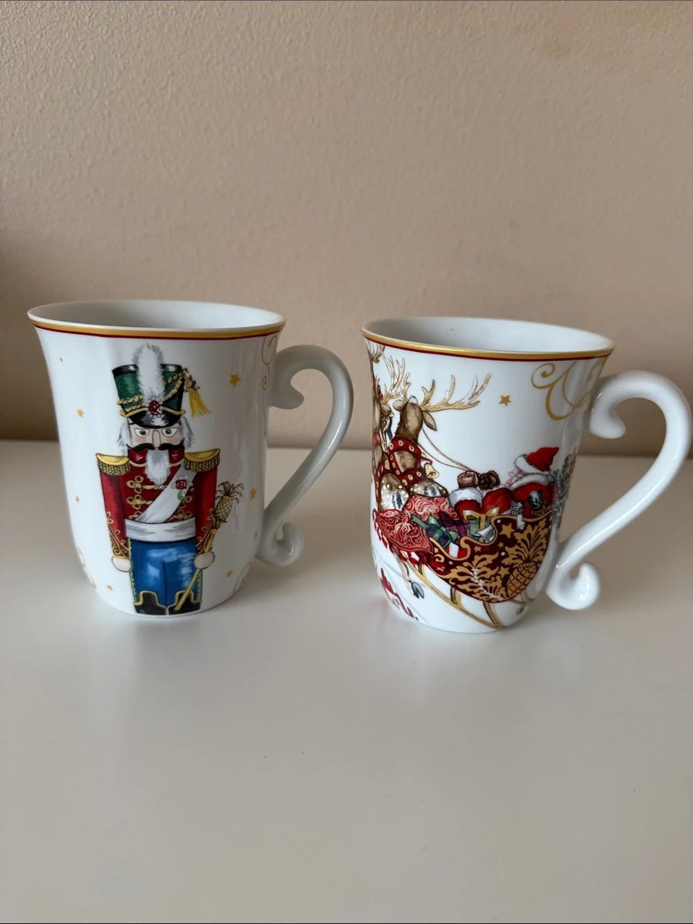 Williams Sonoma Holiday Mugs (2)